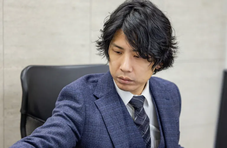 営業マネージャー 田中 隆雄
